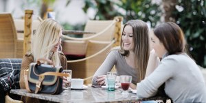 girls-having-coffee